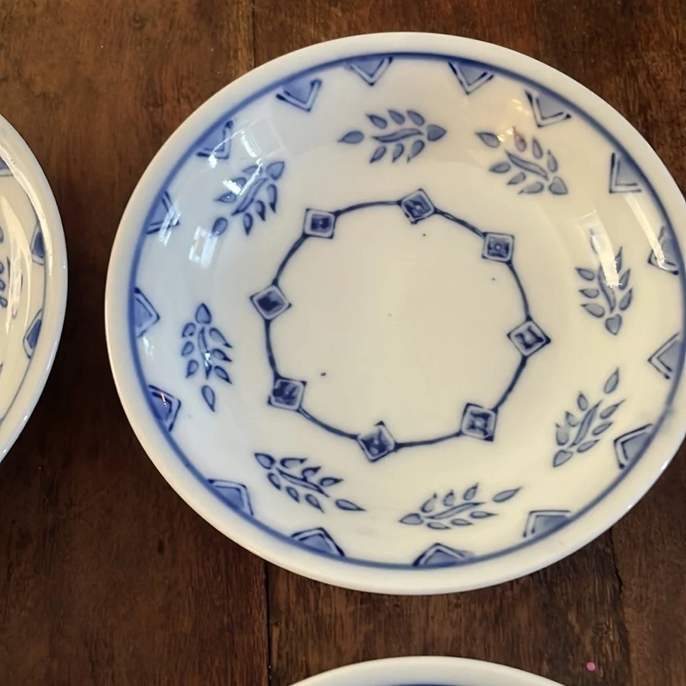 Williams Sonoma Blue and White Dinnerware Set